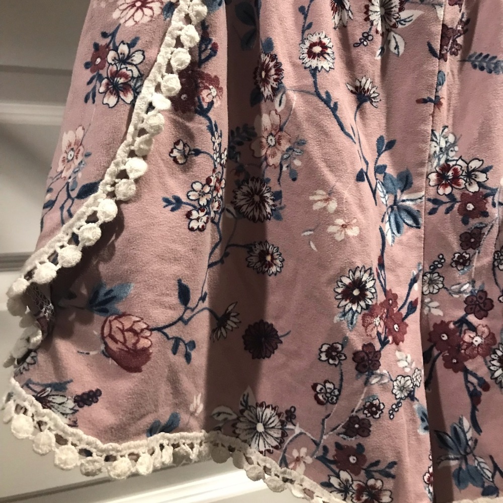 yado | bohemian floral boho shorts size s